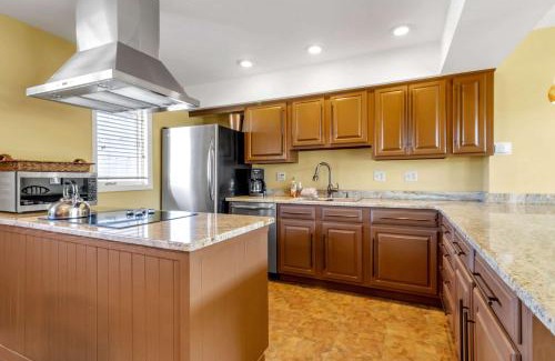 Ellicottville Casa | Family Townhome Steps to Holiday Valley Scenic Views & Patio
