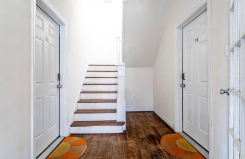 Ampere Apartamento | Family Urban: 2BR FREE Pkng Airport NYC Ease