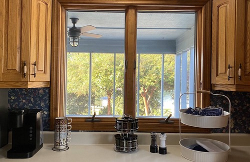 Vonore Cabaña | Family Vacation on the Lake!! Private Dock Plus Game Room!