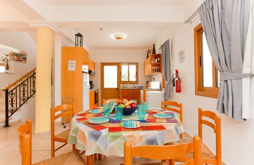 Argaka Villa | Villa Hera: Vistas al mar, A / C, WiFi, Villa familiar
