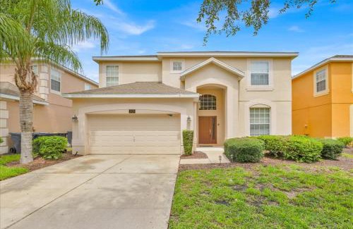 Watersong Casa | Family Villa with 6 Bedrooms Pool Spa and Game Room in Gated Resort