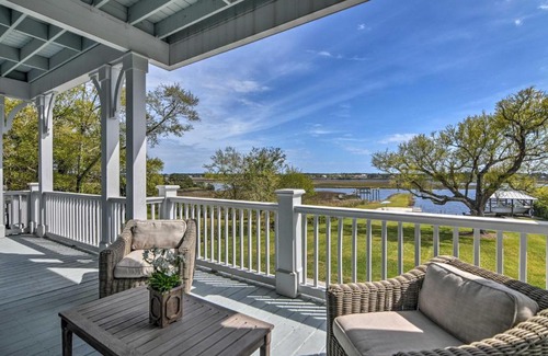 Pass Christian Casa | Family Waterfront Getaway with Pool and Boat Dock