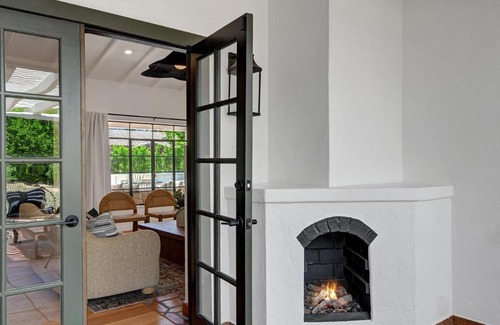 The Movie Colony Casa | Famous Movie Colony Estate- Casa de Amigos Estate- Ultra Luxe, Pool, Spa, Firepit 4bd, 3.5bth