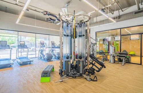 Evans Churchill Apartamento | Fancy 1BD - DT PHX - Parkin, Gym, Pool - Sleeps 6