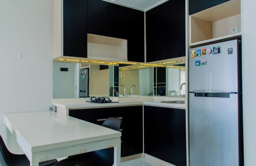 Pinang Apartamento | Fancy and Nice 1BR Apartment at Silkwood Residence