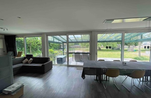 Eede Casa | Fancy room en Sauna room in Villa