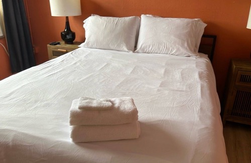 Westlake Apartamento | Fancy Studio for 2 in DTLA!