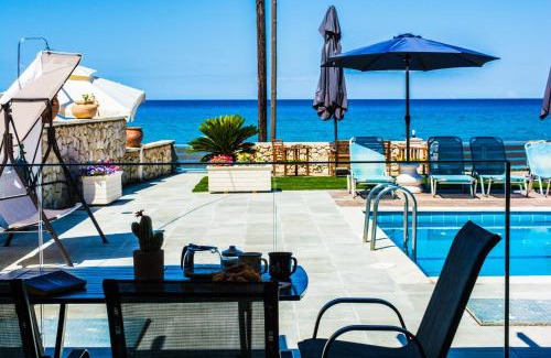 Agios Gordios Apartamento | Fanis seafront apartments