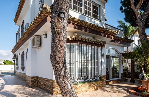 Poblado de Sancti Petri Chalet De Esquí | Fantástica villa para desconectar y relaxing junto al punto mágico de Chiclana