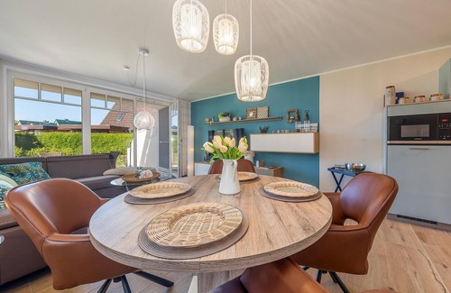 Zingst Apartamento | Fantastic centrally located vacation apartment with garden, terrace and barbecue.