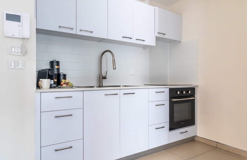 Mea She'arim Apartamento | Fantastic 1BR Apartment with Parking in the city center