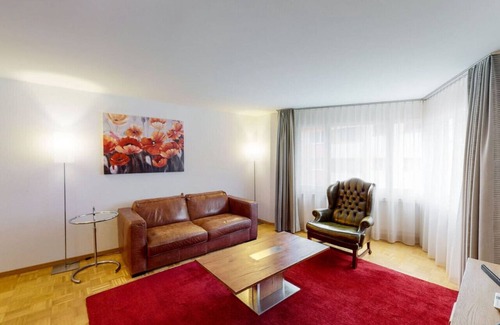 Muhlebach Apartamento | Fantastic 2BD flat/ near lake/ 110sqm (Mainau 10)