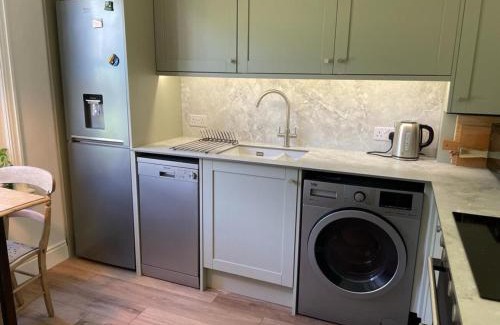 Lewes Casa | Fantastic 2BD Victorian Apt - 4 adults & 1 child