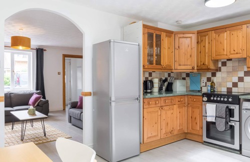 Cherry Hinton Casa | Fantastic 3 bedroom home with parking