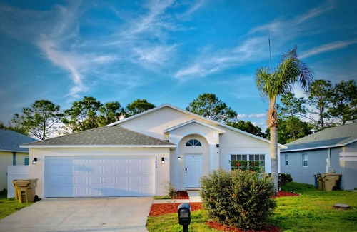 Clear Creek Casa | Fantastic 5BD House w/Private Pool - 9mi/Disney!