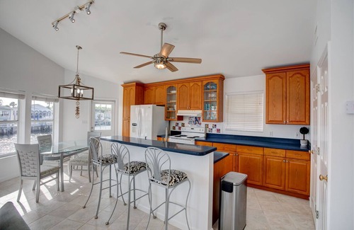 Hutchinson Island South Cabaña | Fantastic Canal front cottage with ocean access