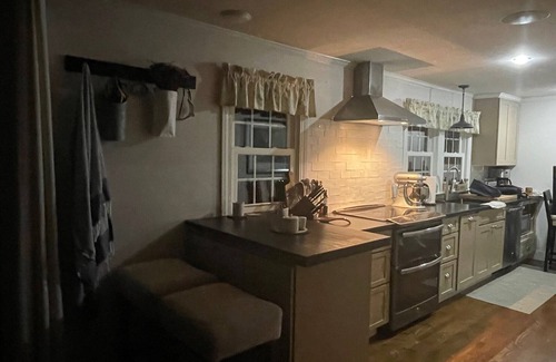 Litchfield Casa | Fantastic Cape in Historic Litchfield