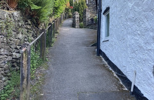 Ambleside Apartamento | Fantastic central Ambleside location with stunning mountain views