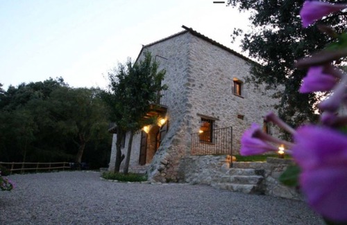Les Planes d'Hostoles Casa | Fantástica casa rural " El Bosqueró "