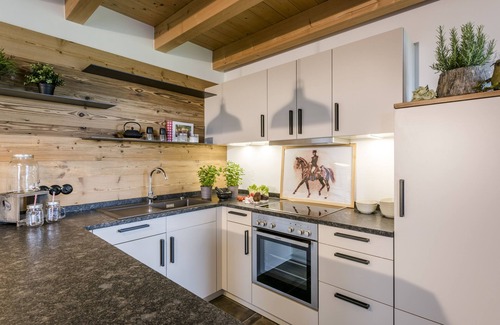 Hart Apartamento | Fantastic "Hochgern" vacation apartment on the Fasanenhöhe horse farm