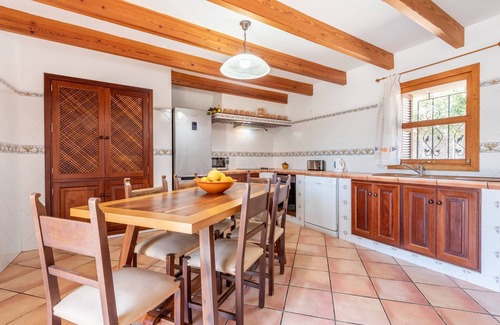 Buger Villa | Fantástica casa de vacaciones "Can Julia" con vistas a la montaña