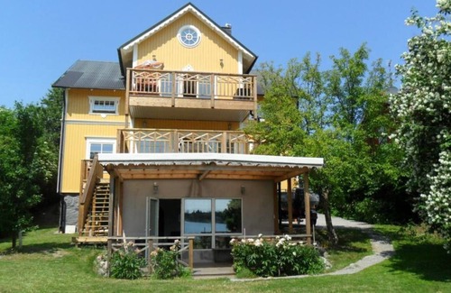 Vaxholm Apartamento | Fantastic holiday home right by the sea on Vaxholm