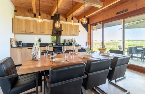Goengahuizen Casa | Fantastic holiday home on private island