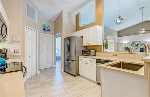 Sebastian Highlands Casa | Fantastic home near beaches & docks with heated saltwater pool & office