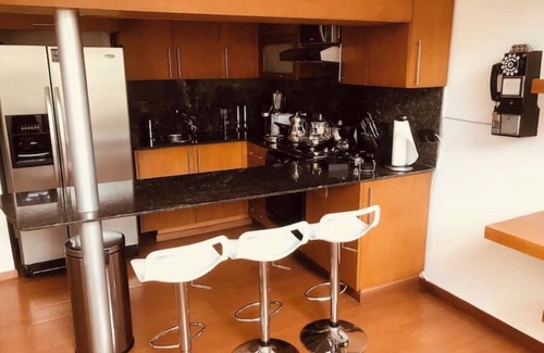 La Castellana Apartamento | FANTASTIC PH JACUZZI LOFT TRIPLEX APARTMENT