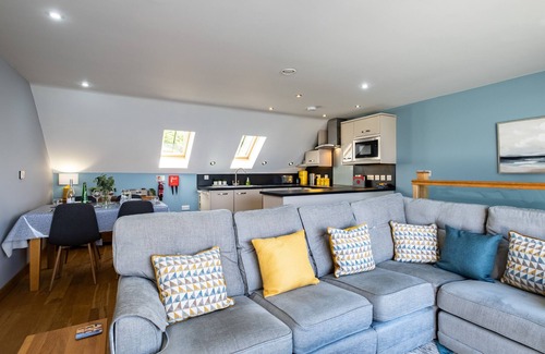 Seaton Apartamento | Fantastic Sea Views from this Newly Refurbished Duplex Apartment