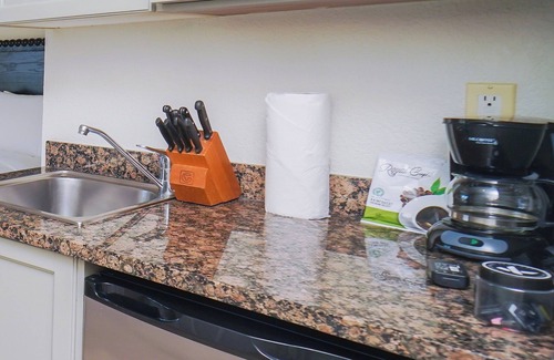 Crystal Harbour Complejo | Fantastic Seaside Location! Spacious Room w/ Balcony, Outdoor Pool
