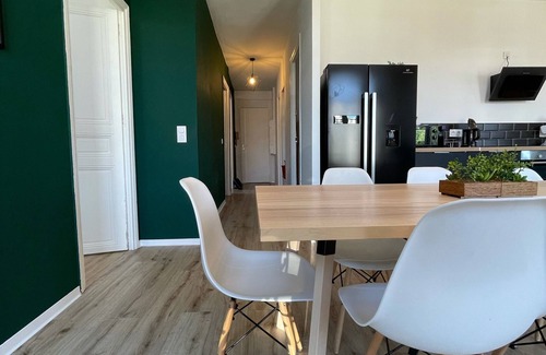 La Gare Apartamento | Fantastic stay in T5 /center /near the beach /9 pax /Place Catalogne😍