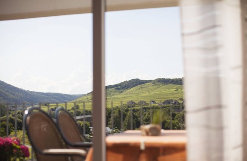 Senheim Apartamento | Fantástica vista del valle del Mosela, vacaciones de Mosela en la bodega Stefanie Vornhecke