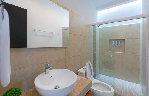 Jacinto Pat Casa | Fantastica Casa con alberca,TVs, Netflix, y A/A