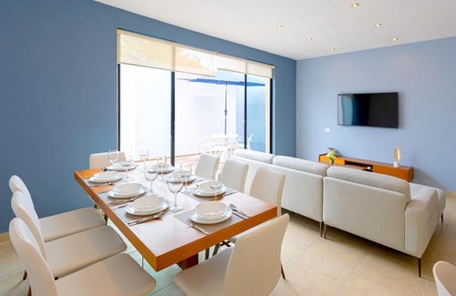Jacinto Pat Casa | Fantastica Casa con alberca,TVs, Netflix, y A/A