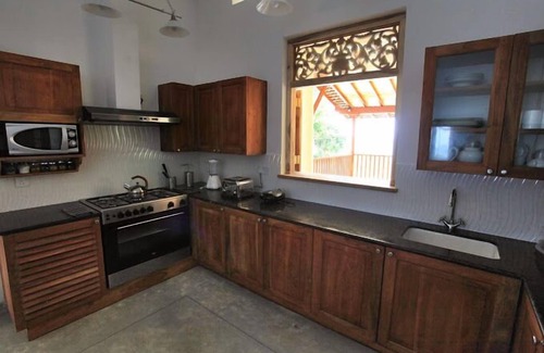 Unawatuna Villa | Far Horizons Villa by Angel