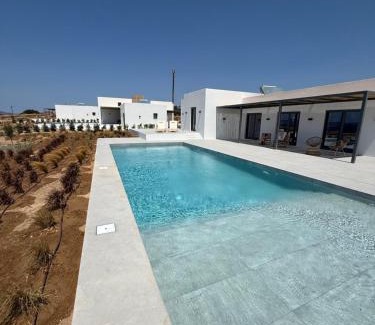 Paros Villa | Faragas Hill Euphoria Villa