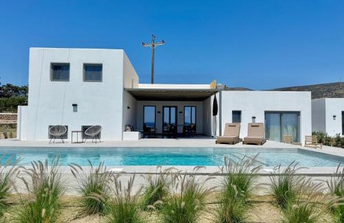 Paros Villa | Faragas Hill Oasis Villa