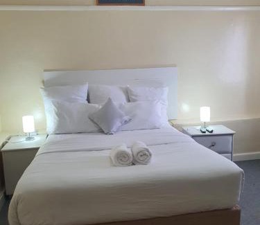 Oudtshoorn Casa | Faranie Guesthouse