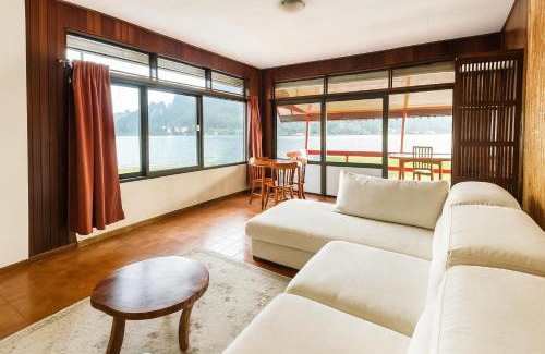 Paopao Casa | FaraTea Bay house