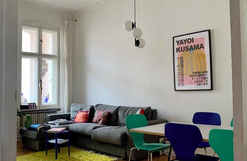 Neukoelln Apartamento | Farbige Design 2-zi-altbauwhng Beim Maybachufer. Kinder- & Haustierfreundlich