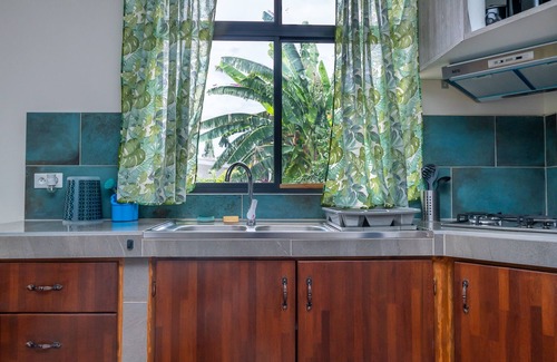 Taunoa Casa | Fare Anahoa 2BR : Comfort and Authenticity in Papeete