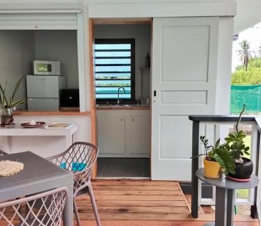 Pihaena Casa | Fare iti Moorea Sands cosy bungalow between sea and mountain on Moorea