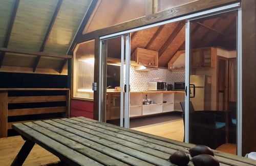 Teahupoo Casa | Tarifa Ora en un parque arbolado de 15,000 m2