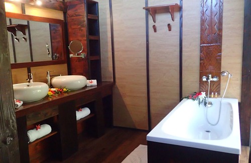 Taha'a Hotel | Fare Pea Iti