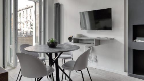 Zona Farini Apartamento | Farini 74 Design Apartment - Metro M3 WiFi AC