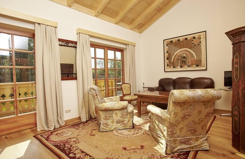 Laakirchen Otro | Farm above the roofs of the festival city of Salzburg | top 1