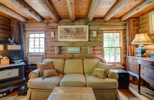 Springfield Cabina | Farm cabin retreat at Kelly’s Jubilee