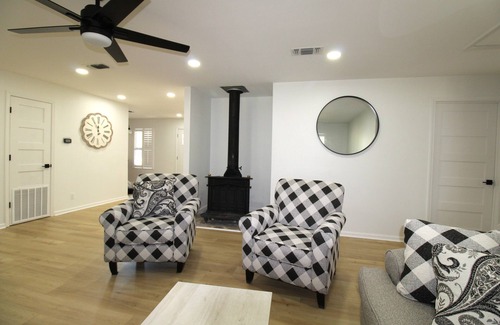 Pennington Otro | Farm getaway! Enjoy the solitude!