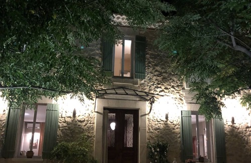 Jonquerettes Casa | Farm house, 5 miles from Avignon! Vineyard